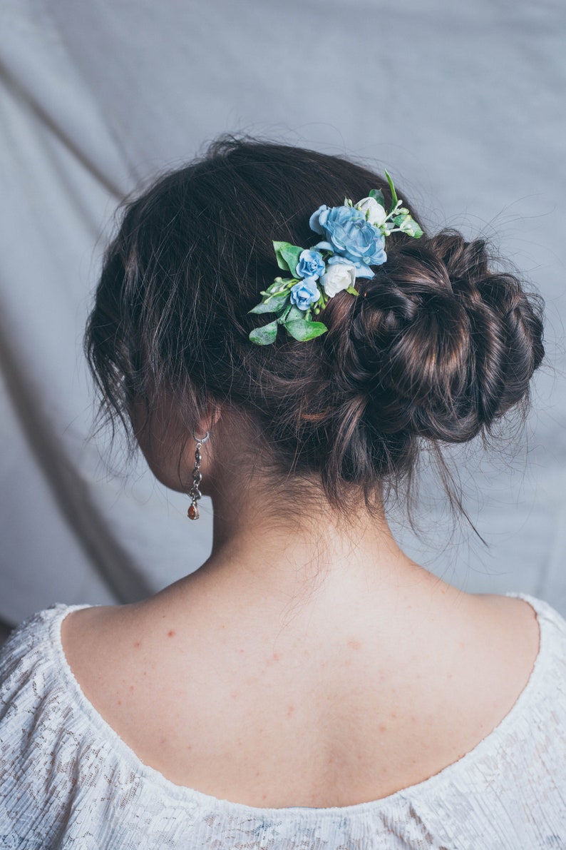 Wedding hair accessories for bride, Dusty blue flower hair comb, Greenery wedding bridal accessory, Boho winter wedding, Greenery hair piece image 3