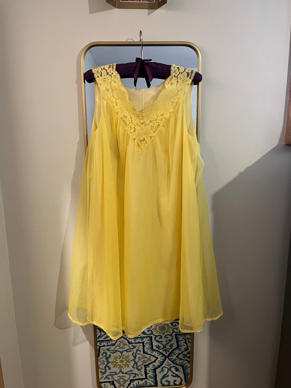 Vintage chiffon lemon yellow nightgown - image 2