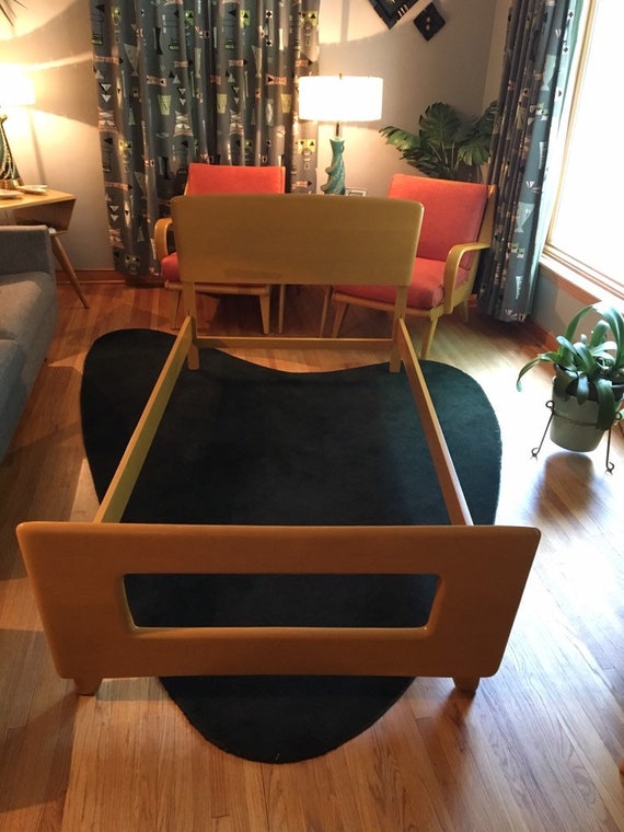 Heywood Wakefield Dog Bone Twin Beds