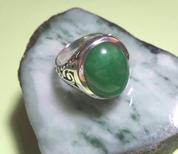 silver ring with jade stone