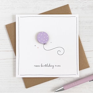 Carte d'anniversaire ballon avec décoration en bois