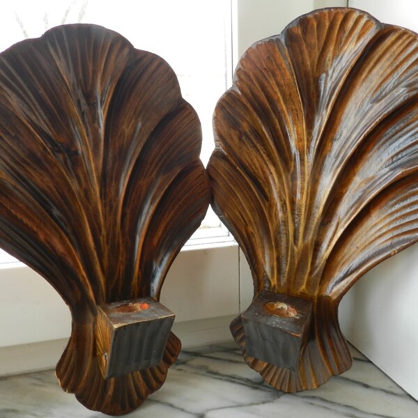 Par de apliques de madera tallados a mano / portavelas vintage de pared / diseño art déco rústico escandinavo / decoración de arte popular hecha a mano