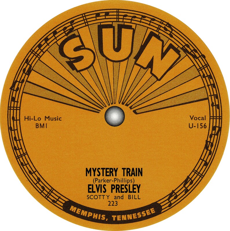 Виниловая пластинка мокап. Pop label. Music record label. Музыкальный лейбл студия. Логотип радио record.