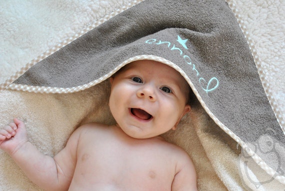 Baby towel online with name embroidered