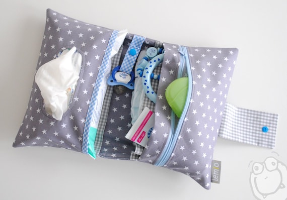 Wickeltasche mit Namen bestickt Windeletui Baby Tasche Wickeln Sterne Geschenk