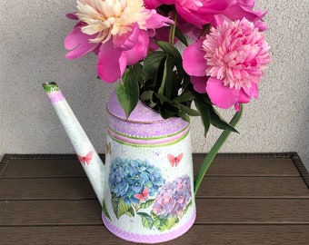 Hand painted watering can, Metal watering can, Rustic watering can, Farmhouse decor, Garden lover gift, Floral decor