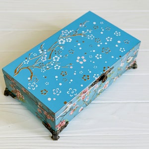Blaue Teebox, Box mit 8 Fächern, Zubehörhalter, Aufbewahrungsbox Chinoiserie Birds, Schreibtischorganisation, Schmuckbox, Holzküchendekor