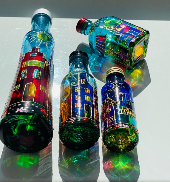 Dekorative Glasflaschen, handbemalt, Bunte Flaschen, Einzigartiges Dekorelement für Zuhause