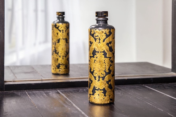 装飾的な黒と金の陶器ボトル 楽天市場】KAMIYAMA【金彩中深 -M-】ROUND POT 13.5cm×9cm 4号