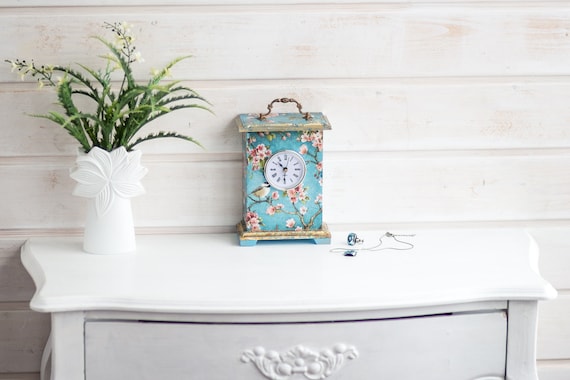 Blaue Mantel Uhr, Kameluhr, Muttertagsgeschenk, Chinoiserie Vögel, Blumen Border Print, Vintage Uhr, Schreibtischuhr Blaue Mantel Uhr, Kameluhr, Muttertagsgeschenk, Chinoiserie Vögel, Blumen Border Print, Vintage Uhr, Schreibtischuhr