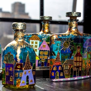Glasflasche, Diese Auflistung ist ein Flaschendekormuster und steht nicht zum Verkauf, Dekorative Flasche, Handgemalte Weinflasche, Glasflasche