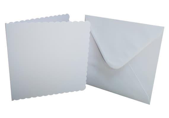 10 x A6 Cream Scalloped Card Blanks With White Envelopes
