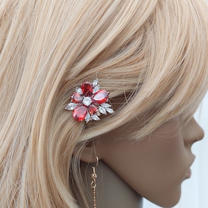 Red Swarovski hair pin Ruby red floral hair clip Poppy red flower pin Present for bride Red hair slide Gift for bridesmaids
