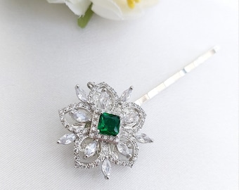 Green Swarovski hair pin Green floral hair clip Emerald Green flower pin Present for bride Green hair slide Christmas gift