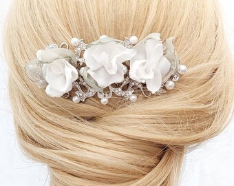 Bridal hair art deco comb with flowers , Flower bridal hair clip, Floral Hair piece , Wedding white flowers headpiece