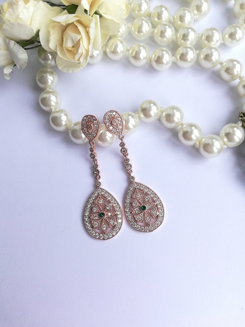 Bride chandelier Earrings Edwardian earrings Bridal jewelry 1920/'s bridal earrings Rose gold Wedding earrings with emerald green