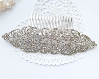 Big old silver veil comb styled for Victorian hair clip. Perfect for vintage wedding.