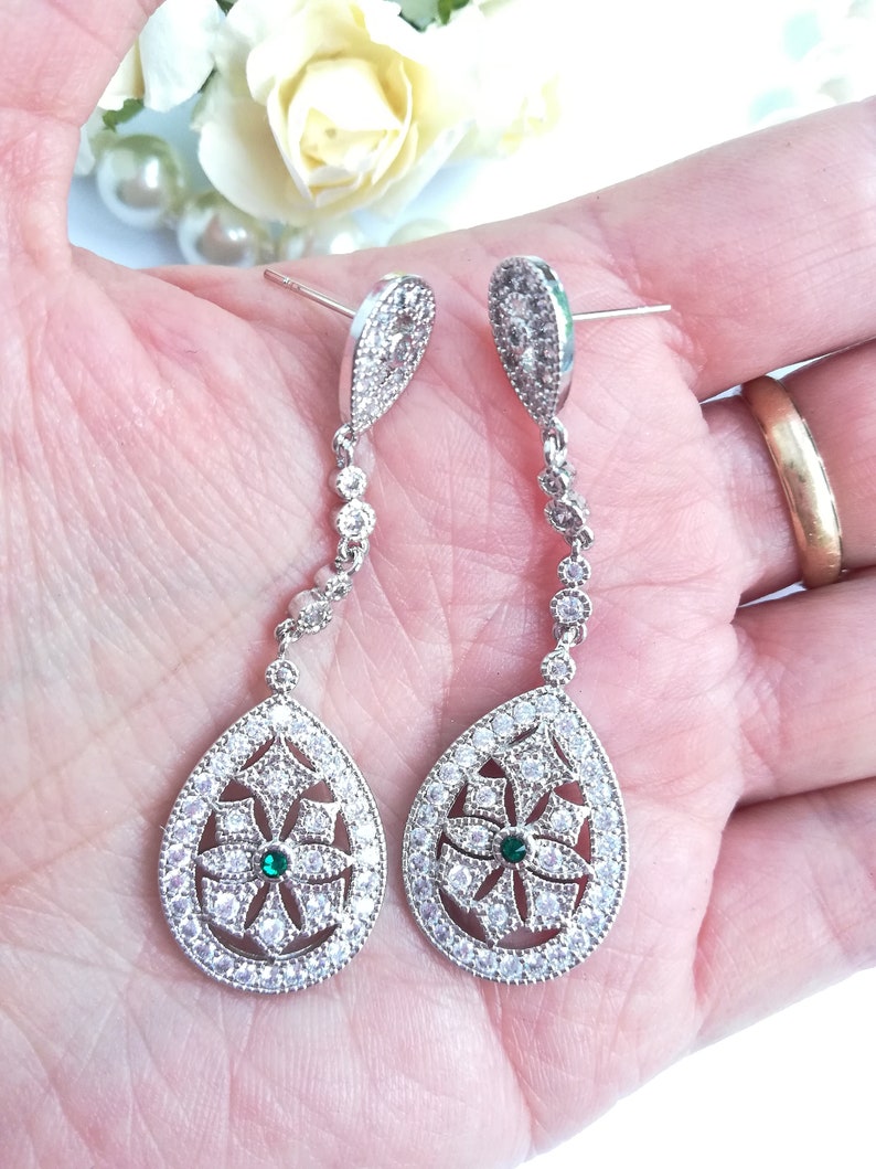 Bride chandelier Earrings Edwardian earrings Bridal jewelry 1920/'s bridal earrings Rose gold Wedding earrings with emerald green