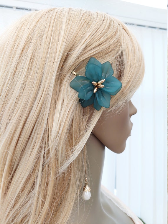 Turquoise Seafoam Flower Hair Clip Frosted Glass Petal Hair  display picture 3