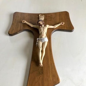 Tau con Crocifisso