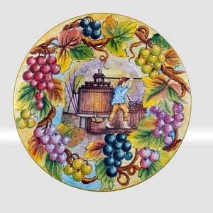 Decorate dish 1 Grapes with scene