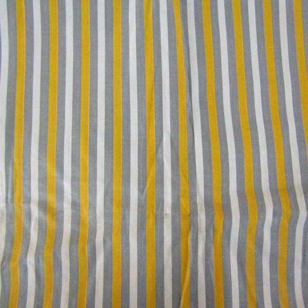 Tejido rayado de la década de 1940 amarillo y gris casi 3 yardas