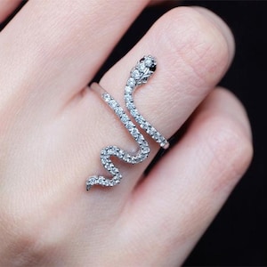 slangenring, oogslangenring, zilveren slangenring, verstelbare slangenring, zilveren slang, unieke slangenring, stapelbare slangenringen, cadeau voor haar