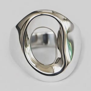 Grosse bague sculpturale en argent, bague ouverte tendance moderne, bague audacieuse finition miroir, bague forme organique unique, bijoux minimalistes