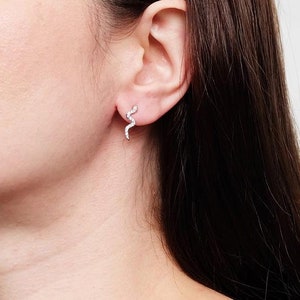 snake earrings, snake stud earrings, snake stud, silver snake earrings, delicate studs, silver earrings, trendy earrings, minimal earrings