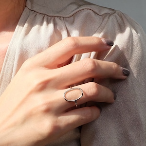 open circle ring, circle ring, silver circle ring, minimalist ring, geometric ring, eternity ring, minimalist jewelry, modern ring, circle