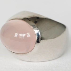 ROSE QUARTZ RING, natural rose quartz ring, handmade silver ring, 925 sterling silver ring, oval rose quartz ring, capricorn birthstone