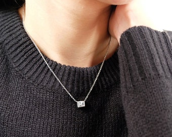 cz square necklace, geometric necklace, dainty necklace, geometric jewelry, everyday necklace, square jewelry, square pendant