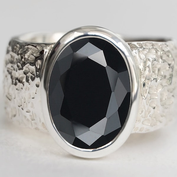 BLACKCZ HAMMERED RING, wide sterling silver ring, wide band ring, solid ring, band ring, thick ring, heavy ring, hammered ring, solid band