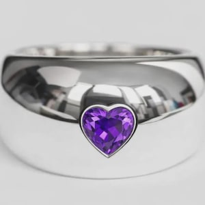 Anillo de amatista con corazón, bisel de plata 925, amatista maciza, anillo de corazón, joyería de plata, anillo de piedras preciosas, anillo morado, bisel de corazón, anillo de amatista