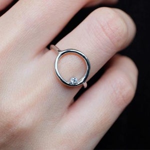 open circle ring, open circle ring, silver circle ring, minimalist ring, geometric ring, eternity ring, minimalist jewelry, modern ring