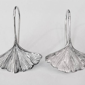 ginkgo earrings, nature earrings, silver earrings, leaf earrings, ginkgo biloba leaf, gift for her, ginkgo, ginkgo jewelry, ginkgo leaf