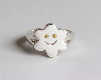Diamanten Smiley Ring, Massief Zilveren Ring met Madeliefje, Ring met Natuurlijke Gele Diamant als Oog, Speels Minimalistisch Sieradencadeau met Vrolijk Gezicht