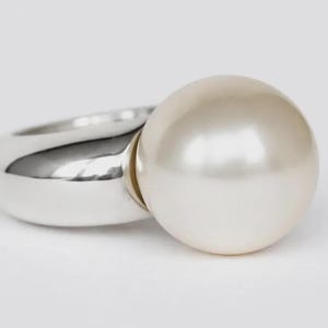 LARGE PEARL RING, pearl ring, white pearl ring, big pearl ring, pearl silver ring, pearl statement ring, unique pearl ring, wedding ring image 2