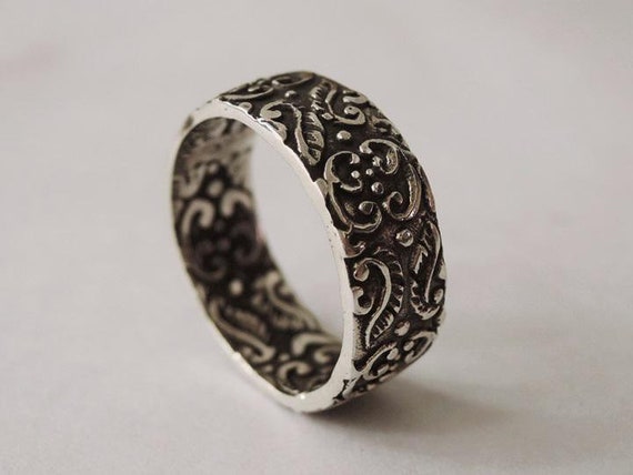 Vintage thumb rings deals