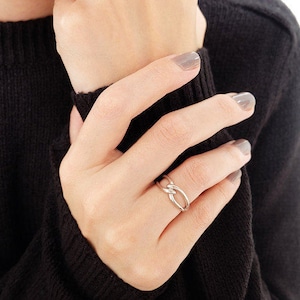 open circle ring, open circle ring, silver circle ring, minimalist ring, geometric ring, eternity ring, minimalist jewelry, modern ring