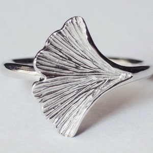 ginkgo ring, handmade ring, silver ginkgo ring, leaf ring, wrap ring, silver ginkgo ring, ginkgo jewelry, flower ring, nature ring, ginkgo