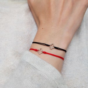 bransoletka z czterolistną koniczyną, biżuteria z czterolistną koniczyną dla niej, bransoletka z amuletem, bransoletka na szczęście, bransoletka z życzeniami, czterolistna koniczyna