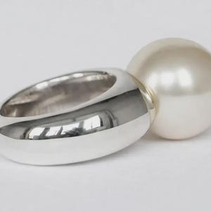 LARGE PEARL RING, pearl ring, white pearl ring, big pearl ring, pearl silver ring, pearl statement ring, unique pearl ring, wedding ring image 3