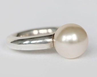 SMALL PEARL RING, pearl ring, white pearl ring, big pearl ring, pearl silver ring, pearl statement ring,unique pearl ring,pearl wedding ring