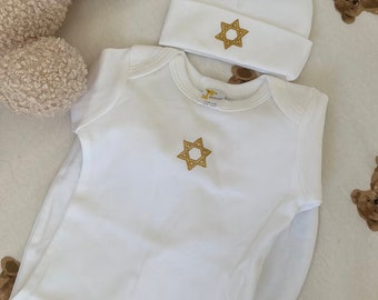 Brit Milah / Shalom Outfit - White Gown with Gold Magen David and Coordinating Hat