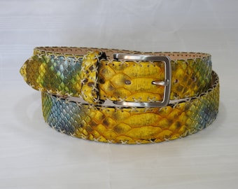 DIAMOND - Gürtel in echtem Python gefärbt und komplett von Hand genäht. Unisex. Verschiedene Farben. Höhe 4 cm. Handwerkliches Produkt. Echtes Reptil