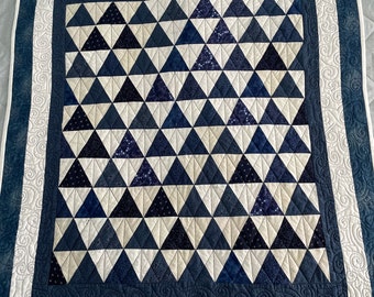 Blue and White Lap Quilt, Handmae Quilt,  Designer Quilt, Patchwork Quilt, Handmade Throw, 100% Cotton.