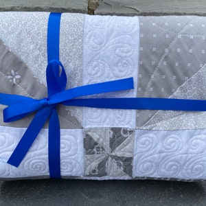 Lap Quilt, Grey Quilt, Handmade Quilt, 100% Cotton, Designer Quilt, Handmade in Wales, Grey and White Quilt, Cosy Quilt, Patchwork Quilt image 2