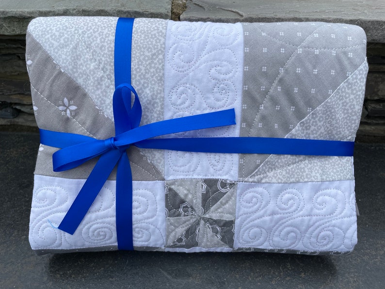 Lap Quilt, Grey Quilt, Handmade Quilt, 100% Cotton, Designer Quilt, Handmade in Wales, Grey and White Quilt, Cosy Quilt, Patchwork Quilt image 2