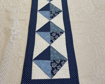 Blue & White Table Runner. Patchwork Table Runner, Quilted Table Runner